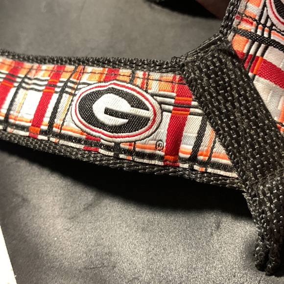 UGA GA Bulldogs Flip Flops - Picture 3 of 5